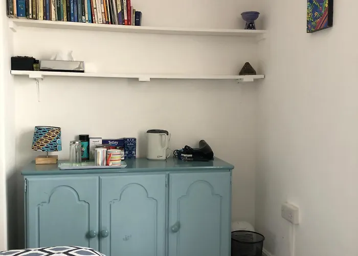 Double Room On Chilkwell Street
